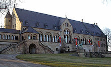 http://upload.wikimedia.org/wikipedia/commons/thumb/e/e3/Goslar_kaiserpfalz.jpg/220px-Goslar_kaiserpfalz.jpg