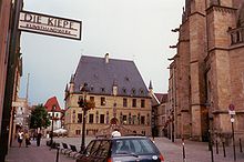 Die Kapellbrücke mit Wasserturm, im Hintergrund der Pilatus.