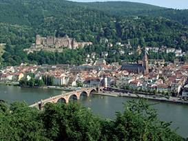 http://upload.wikimedia.org/wikipedia/commons/thumb/b/b4/Heidelberg_corr.jpg/300px-Heidelberg_corr.jpg